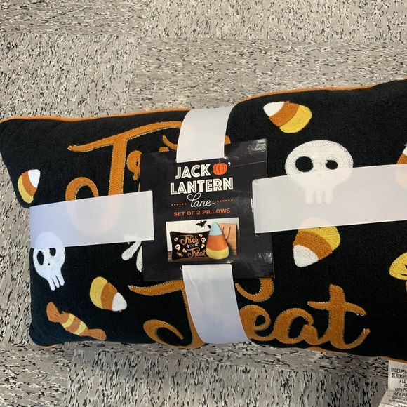 Jack O Lantern Halloween Trick or Treat Candy Corn Home Accent Throw Pillow Set - Picture 12 of 13